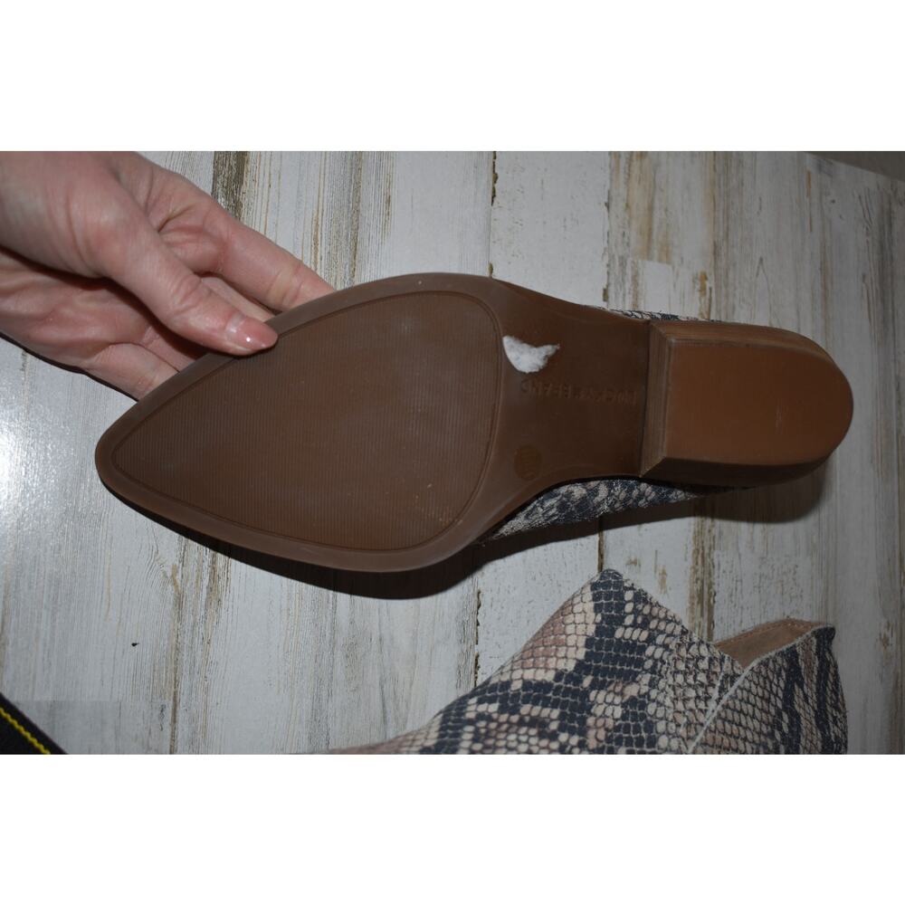 Lucky Brand Tresee Snake Print Low Ankle Bootie Size 9M - Picture 7 of 7